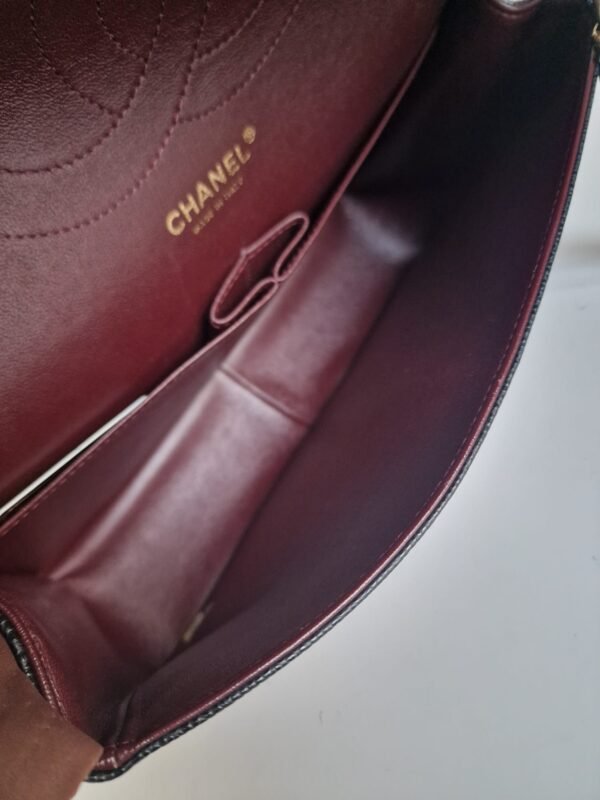 Chanel jumbo flap bag caviar leather GHW inside Chanel jumbo flap bag caviar leather GHW inside