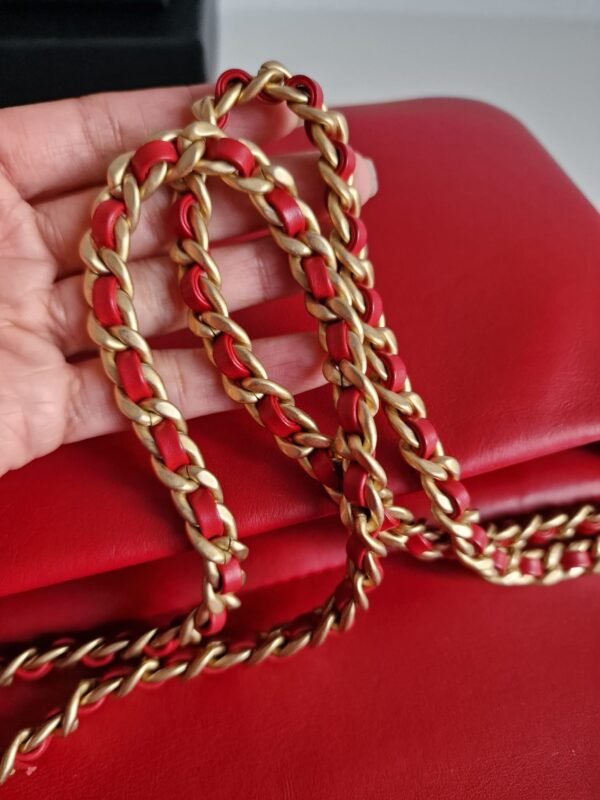 Chanel nailed flap bag in red calfskin GHW chain