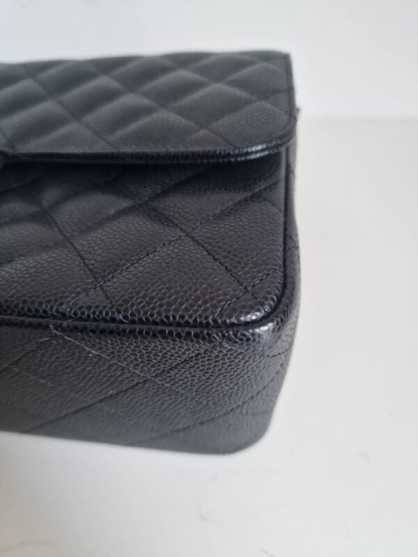 Chanel jumbo flap bag caviar leather GHW corner 4 Chanel jumbo flap bag caviar leather GHW corner 4