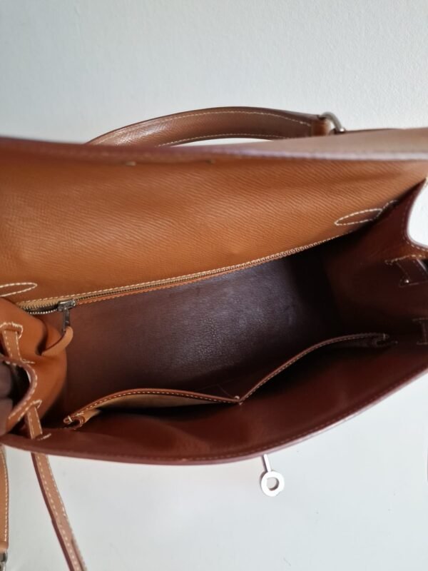 Hermes Kelly 28 Gold PHW Epsom Inside