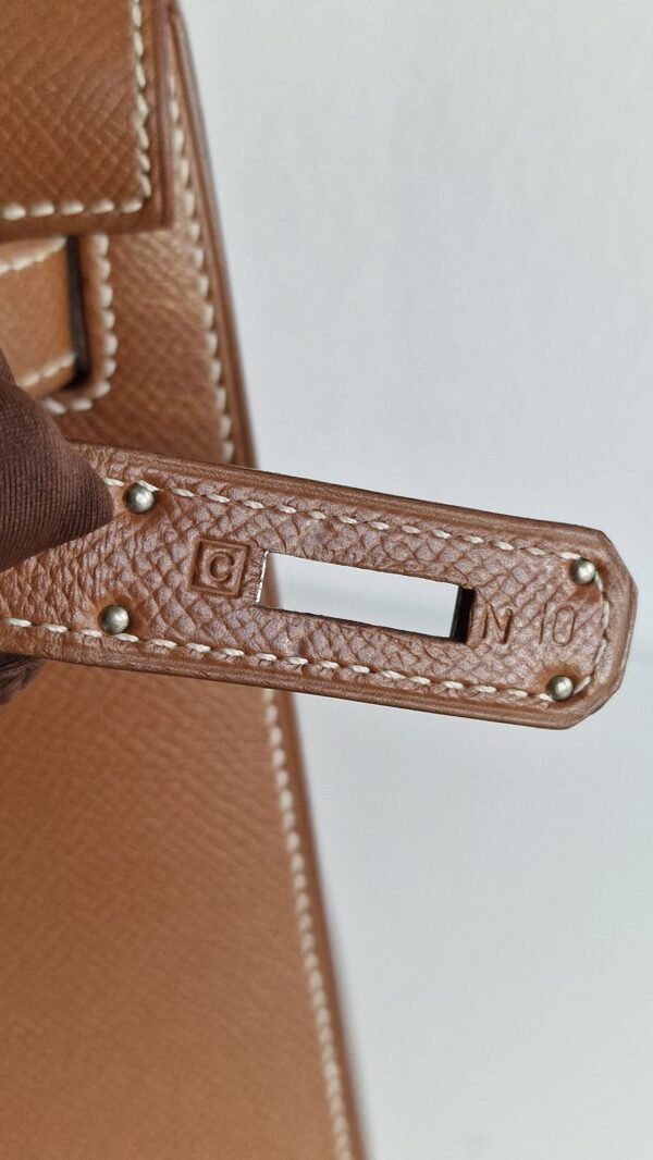 Hermes Kelly 28 Gold PHW Epsom strap end