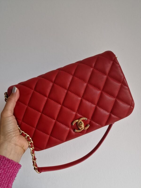 Chanel nailed flap bag in red calfskin GHW front 3