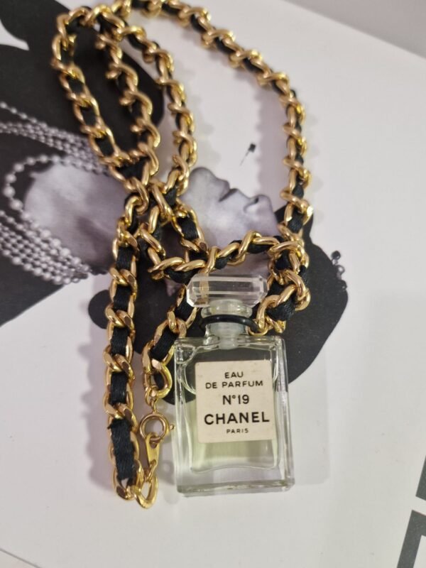 Vintage CHANEL Gold Plate Chain Perfume Parfum No.5 Charm 24" Necklace 5 Vintage CHANEL Gold Plate Chain Perfume Parfum No.5 Charm 24" Necklace 5