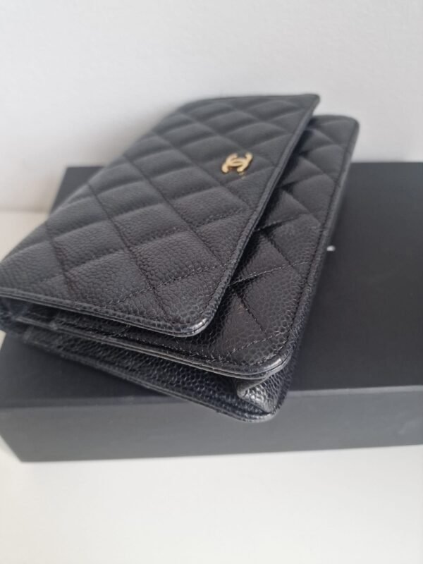 Chanel classic WOC GHW Caviar Corner 1