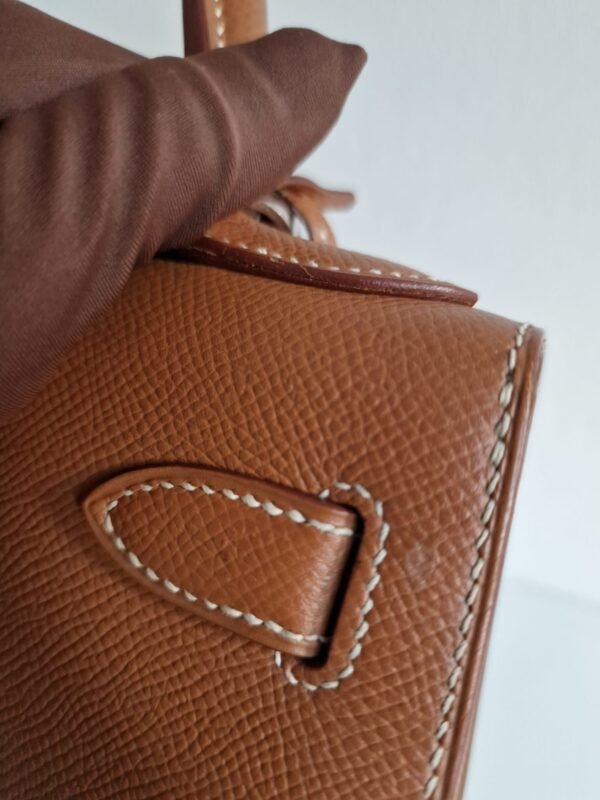 Hermes Kelly 28 Gold PHW Epsom view 5