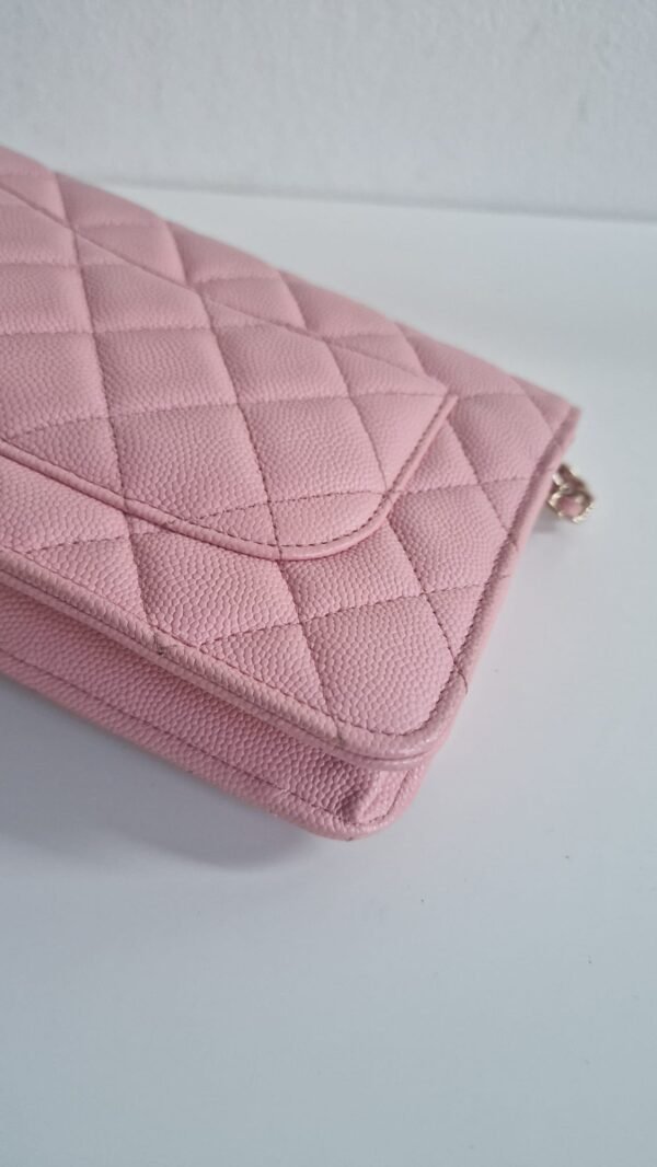 Chanel classic WOC GHW pink caviar corner 3