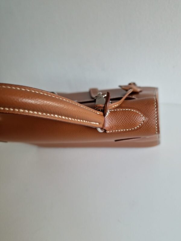 Hermes Kelly 28 Gold PHW Epsom view 4