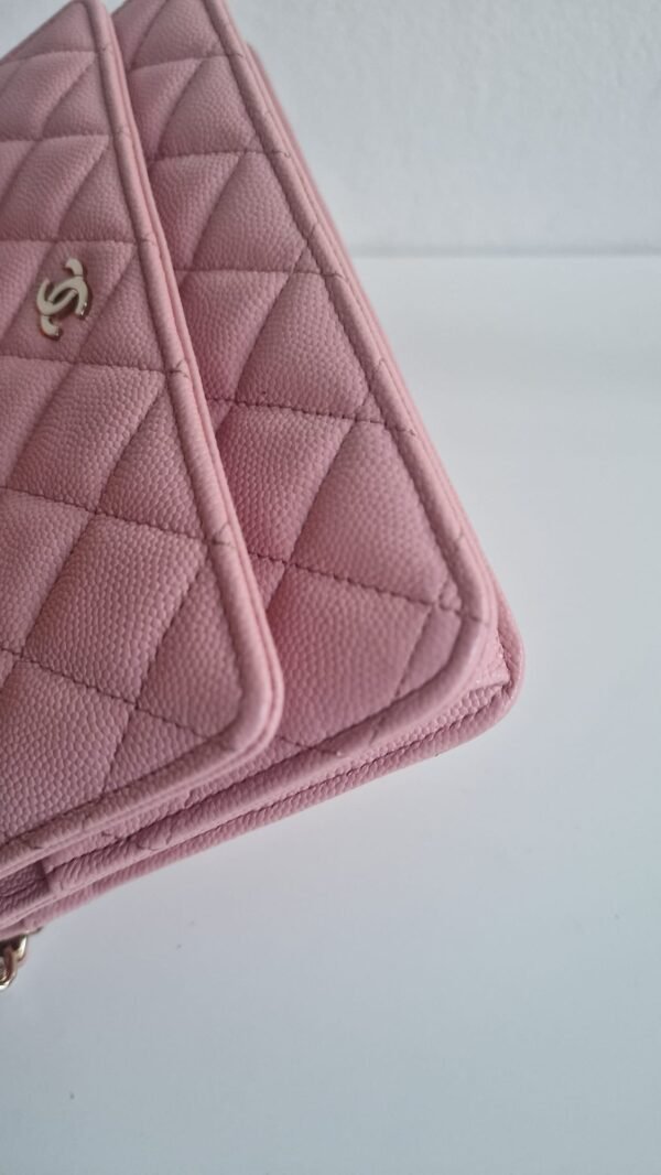 Chanel classic WOC GHW pink caviar corner 2