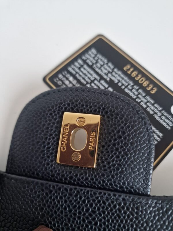 Chanel jumbo flap bag caviar leather GHW lock Chanel jumbo flap bag caviar leather GHW lock