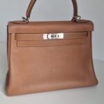 Hermes Kelly 28 Gold PHW togo front