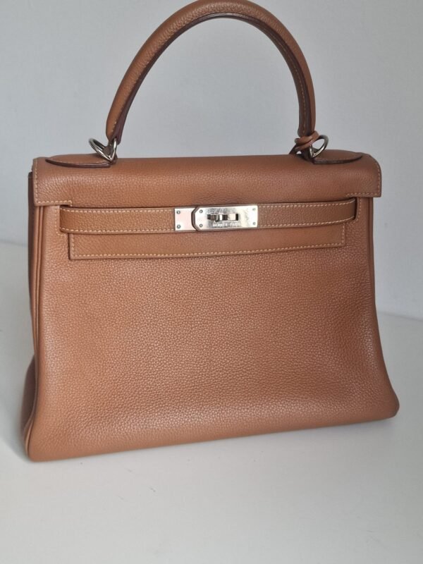 Hermes Kelly 28 Gold PHW togo front
