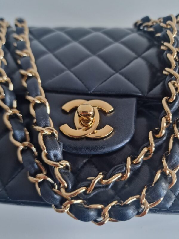 puffy Chanel medium classic lock puffy Chanel medium classic lock