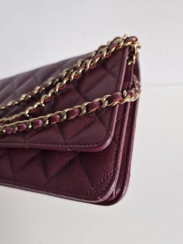 Chanel WOC dark red corner 2
